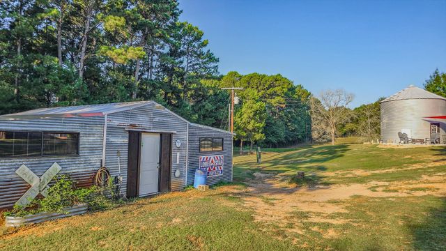 10813 County Road 446, Navasota, TX 77868