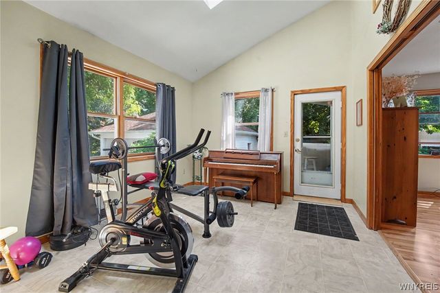 29 Beverly Place, Hamburg, NY 14075