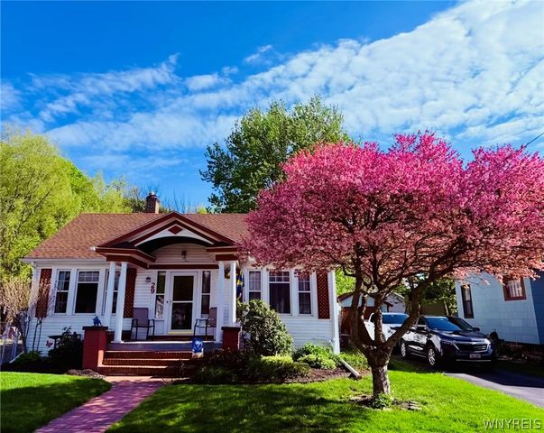 29 Beverly Place, Hamburg, NY 14075