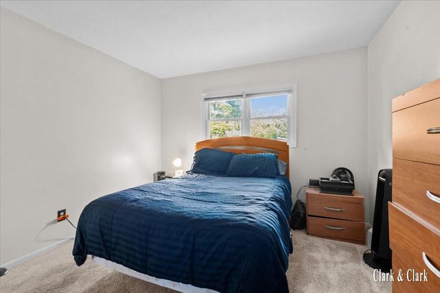 2630 Chatham Woods Drive Se, Cascade Twp, MI 49546