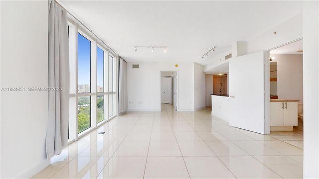1871 S River Drive 1205, Miami, FL 33125