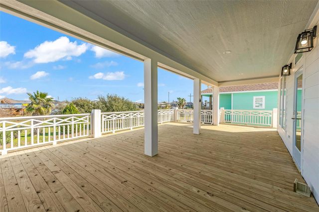 955 Wommack, Crystal Beach, TX 77650