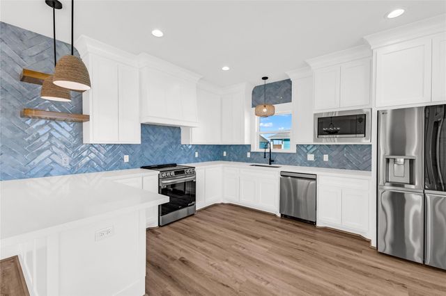 955 Wommack, Crystal Beach, TX 77650