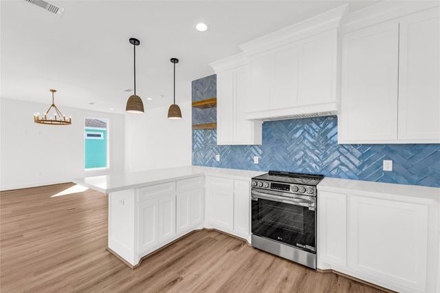 955 Wommack, Crystal Beach, TX 77650
