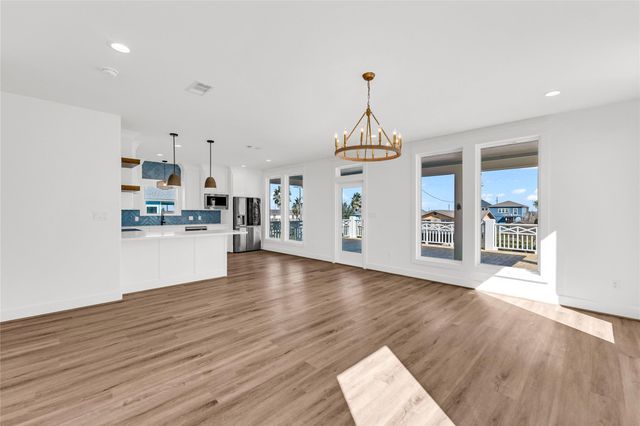 955 Wommack, Crystal Beach, TX 77650