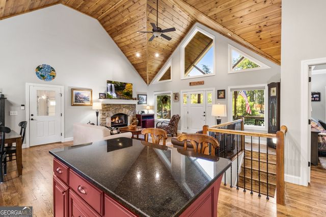 1702 Cedar Cliff Road, Hiawassee, GA 30546