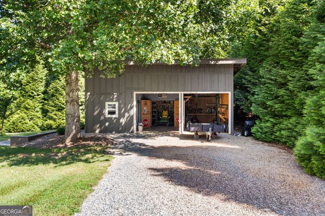 1702 Cedar Cliff Road, Hiawassee, GA 30546