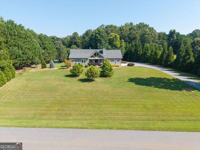 1702 Cedar Cliff Road, Hiawassee, GA 30546