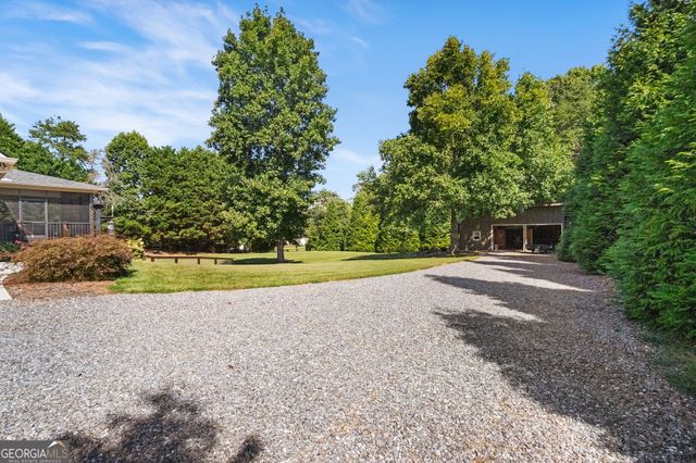 1702 Cedar Cliff Road, Hiawassee, GA 30546