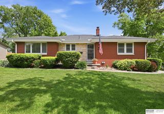 947 S Washington Street, Papillion, NE 68046