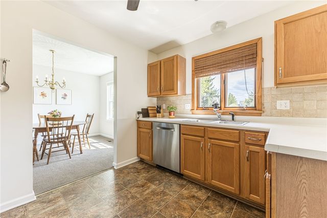462 Dunwoody Crossing, Webster, NY 14580