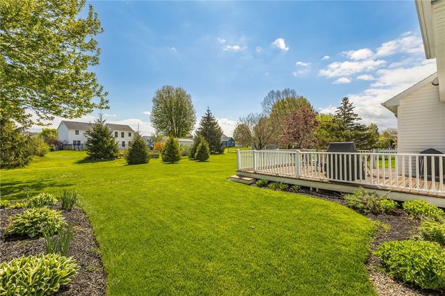462 Dunwoody Crossing, Webster, NY 14580