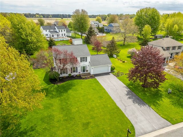 462 Dunwoody Crossing, Webster, NY 14580