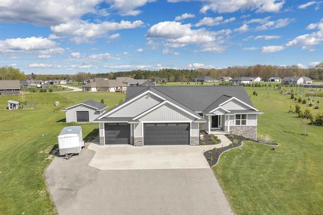 392 SONG BIRD CIRCLE, Sobieski, WI 54171