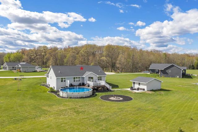 392 SONG BIRD CIRCLE, Sobieski, WI 54171