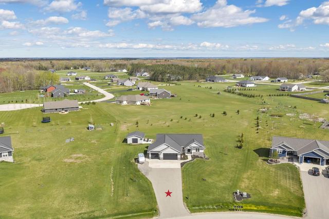 392 SONG BIRD CIRCLE, Sobieski, WI 54171