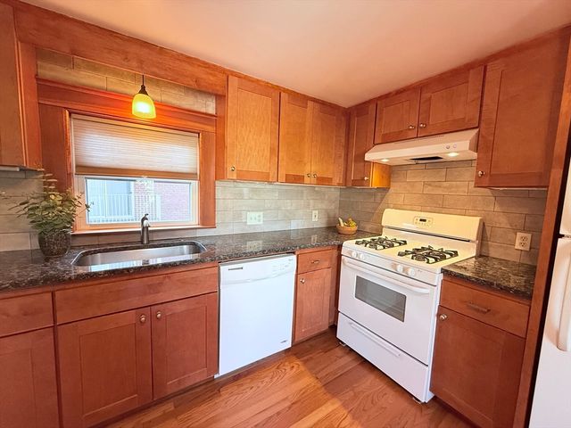 214 Spring St 2, Boston, MA 02132