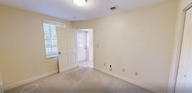 1319 Riverside Dr 400, Bridgewater, PA 15009