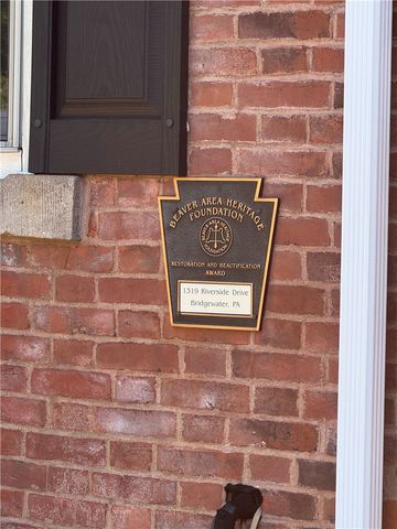 1319 Riverside Dr 400, Bridgewater, PA 15009