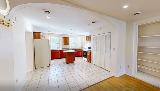 1319 Riverside Dr 400, Bridgewater, PA 15009