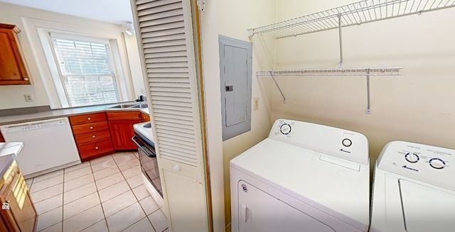 1319 Riverside Dr 400, Bridgewater, PA 15009