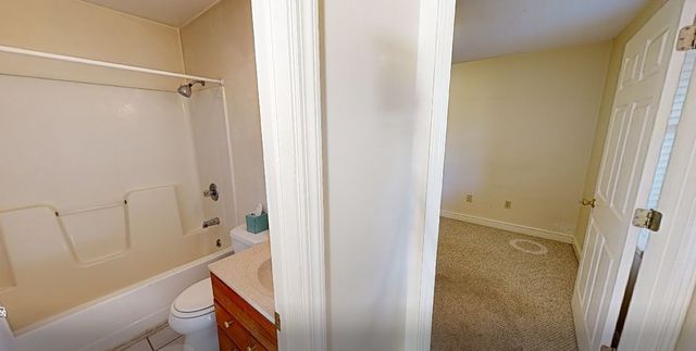 1319 Riverside Dr 400, Bridgewater, PA 15009