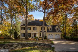 404 WHITECLIFF DR, Fredericksburg, VA 22407