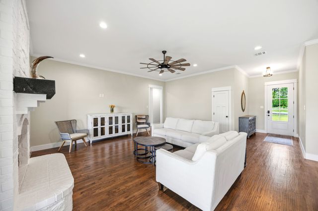 5244 Fm 1571, Lone Oak, TX 75453