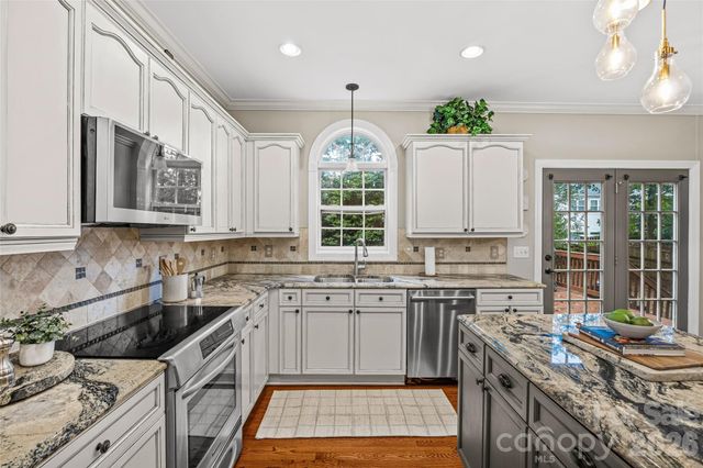 11424 Innes Court, Charlotte, NC 28277