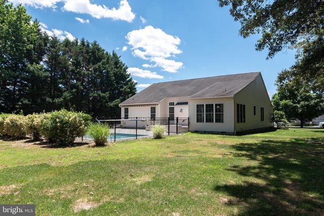 12 PETUNIA RD, Greenwood, DE 19950