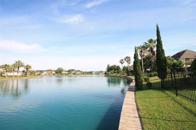 6714 Portuguese Bend Drive, Missouri City, TX 77459
