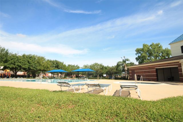 6714 Portuguese Bend Drive, Missouri City, TX 77459