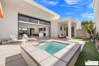 190 Obsidian Loop, Palm Springs, CA 92264