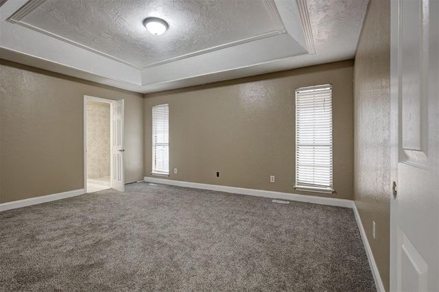 9313 Southlake Drive, Oklahoma City, OK 73159