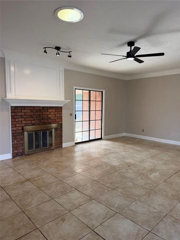 9313 Southlake Drive, Oklahoma City, OK 73159