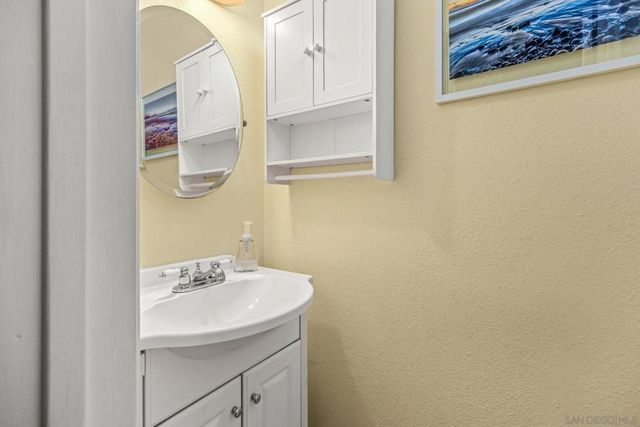 5700 Baltimore Drive 206, La Mesa, CA 91942