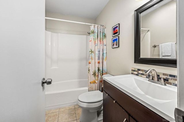 5700 Baltimore Drive 206, La Mesa, CA 91942