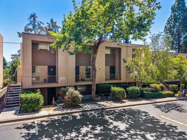 5700 Baltimore Drive 206, La Mesa, CA 91942