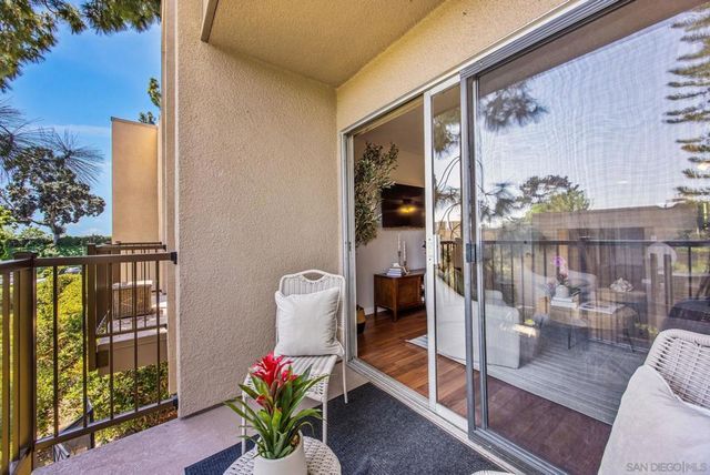 5700 Baltimore Drive 206, La Mesa, CA 91942