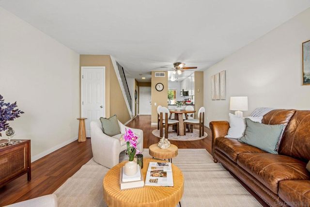 5700 Baltimore Drive 206, La Mesa, CA 91942