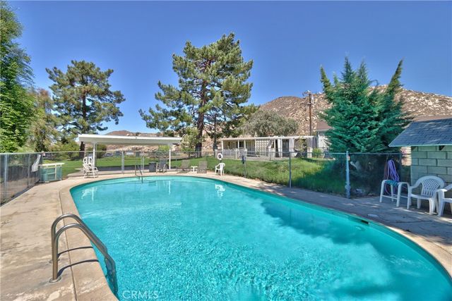 604 Gibbel, Hemet, CA 92543