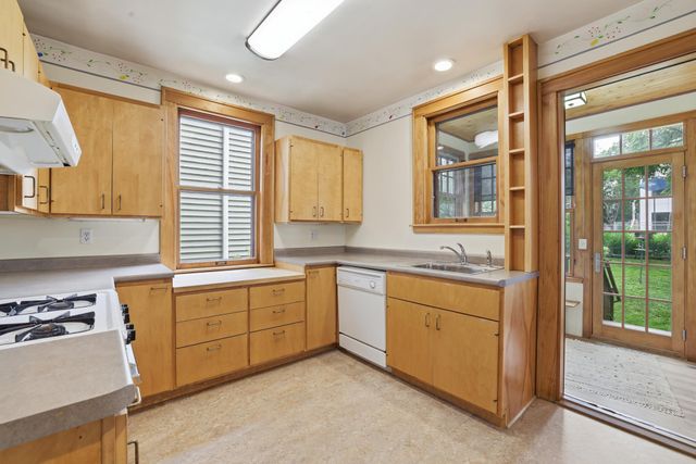 2140 Dayton Avenue, Saint Paul, MN 55104