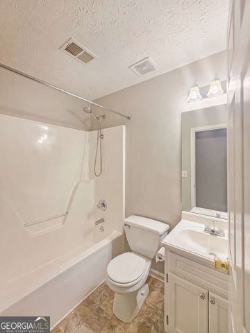 4445 Brookridge Drive, Loganville, GA 30052