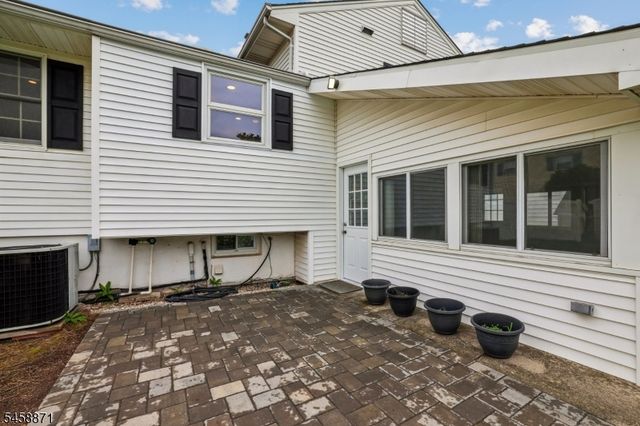11 Suburban Rd, Clark Twp., NJ 07066