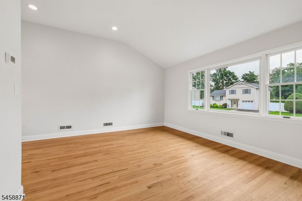 11 Suburban Rd, Clark Twp., NJ 07066