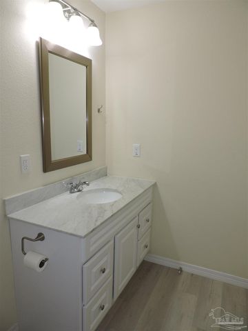 1000 Polk Ave, Pensacola, FL 32507