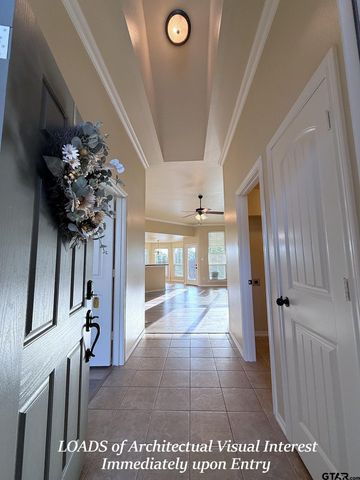 1118 E Park Dr., Lindale, TX 75771