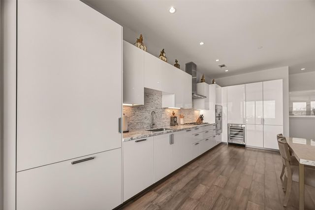 4521 San Felipe Street 2602, Houston, TX 77027