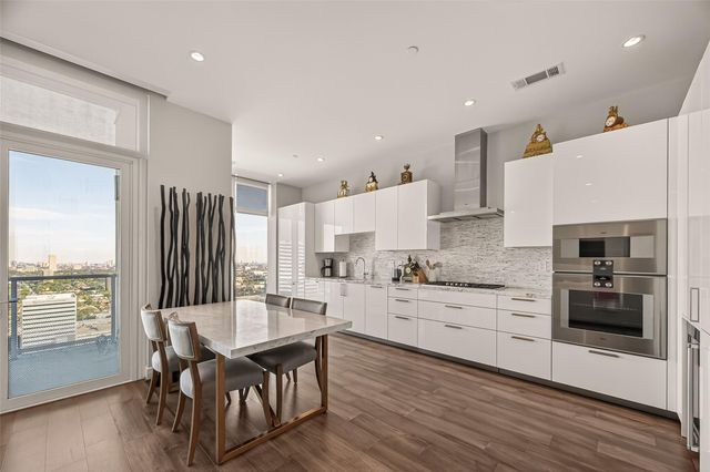 4521 San Felipe Street 2602, Houston, TX 77027