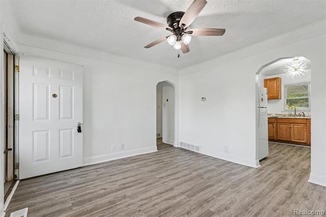 4721 Jackson Street, Dearborn Heights, MI 48125